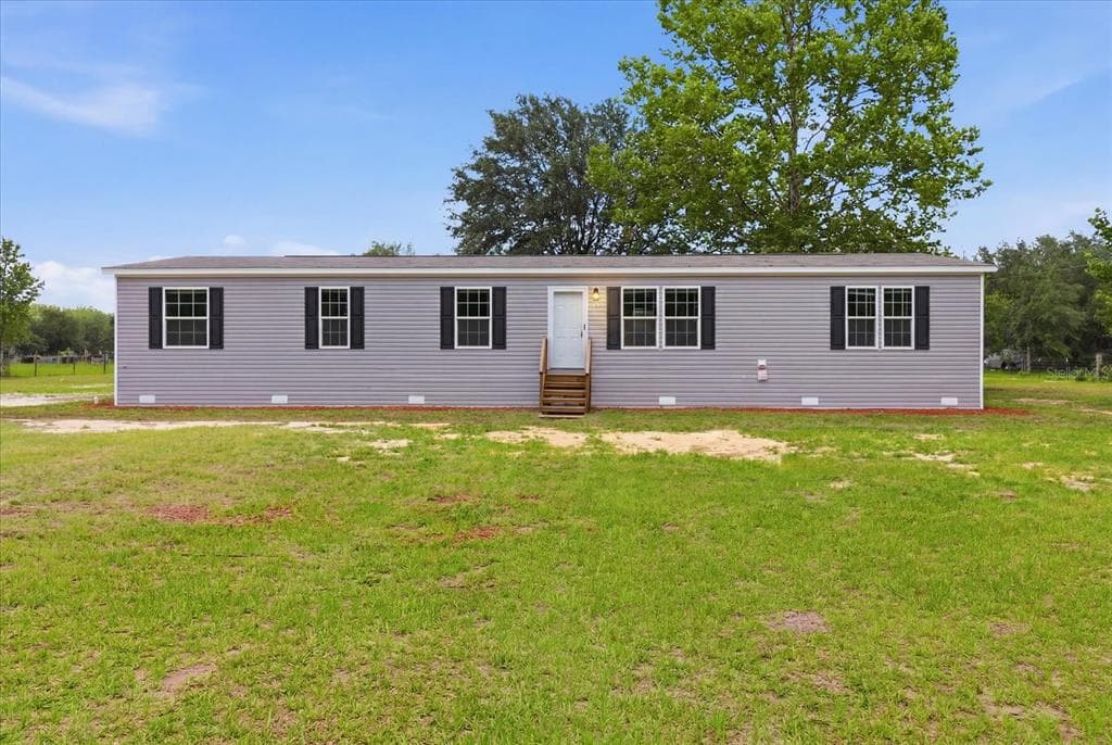 11975 NE 227TH PLACE, FORT MC COY, FL 32134