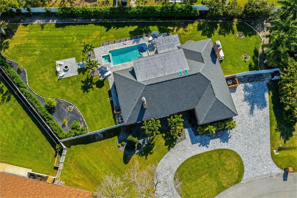 1307 RIVERVIEW CIRCLE, BRADENTON, FL 34209