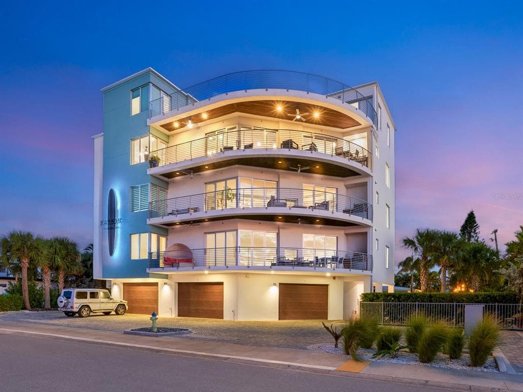 1140 SEASIDE DRIVE # 301 & Penthouse, SIESTA KEY, FL 34242