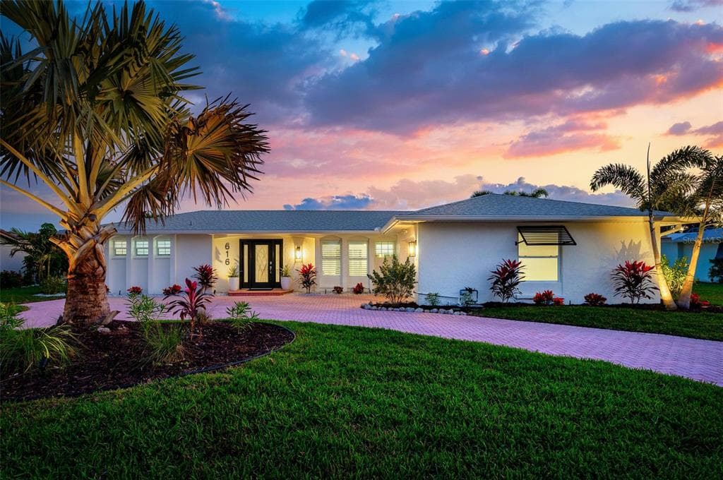 616 FOXWORTH LANE, HOLMES BEACH, FL 34217