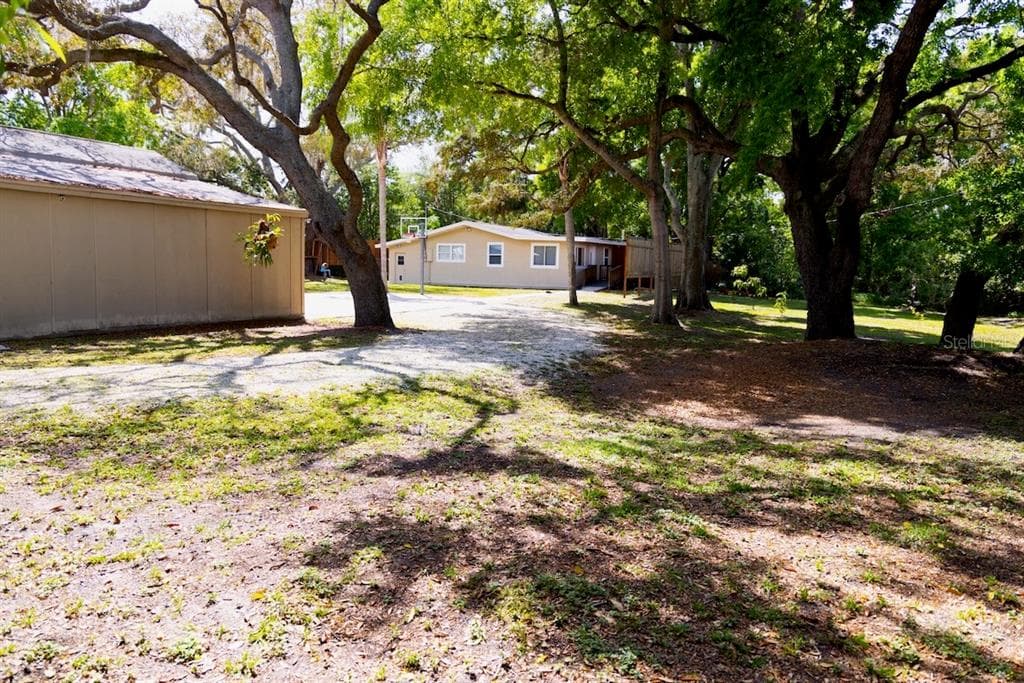 544 FARNUM DRIVE, TARPON SPRINGS, FL 34689