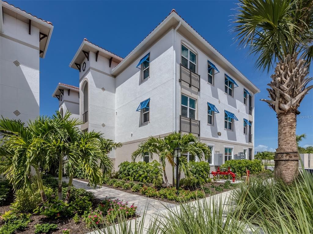 787 S. TAMIAMI TRAIL # 201, VENICE, FL 34285