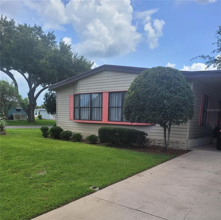 3211 WEKIVA ROAD, TAVARES, FL 32778
