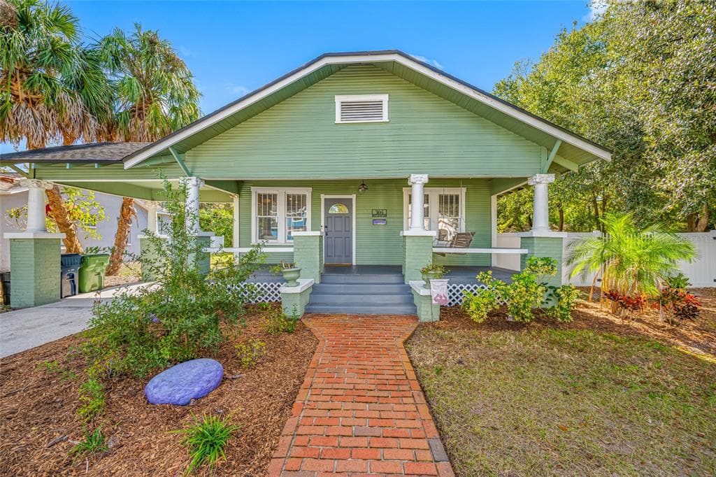 304 W HENRY AVENUE, TAMPA, FL 33604