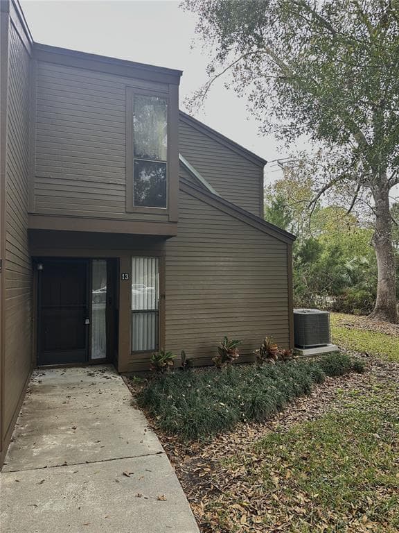 13 SURREY COURT # 13, PALM COAST, FL 32137