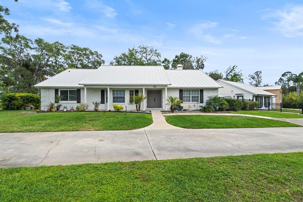 335 DEBARY AVENUE, DEBARY, FL 32713