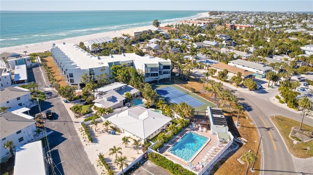 5608 GULF DRIVE # 104, HOLMES BEACH, FL 34217