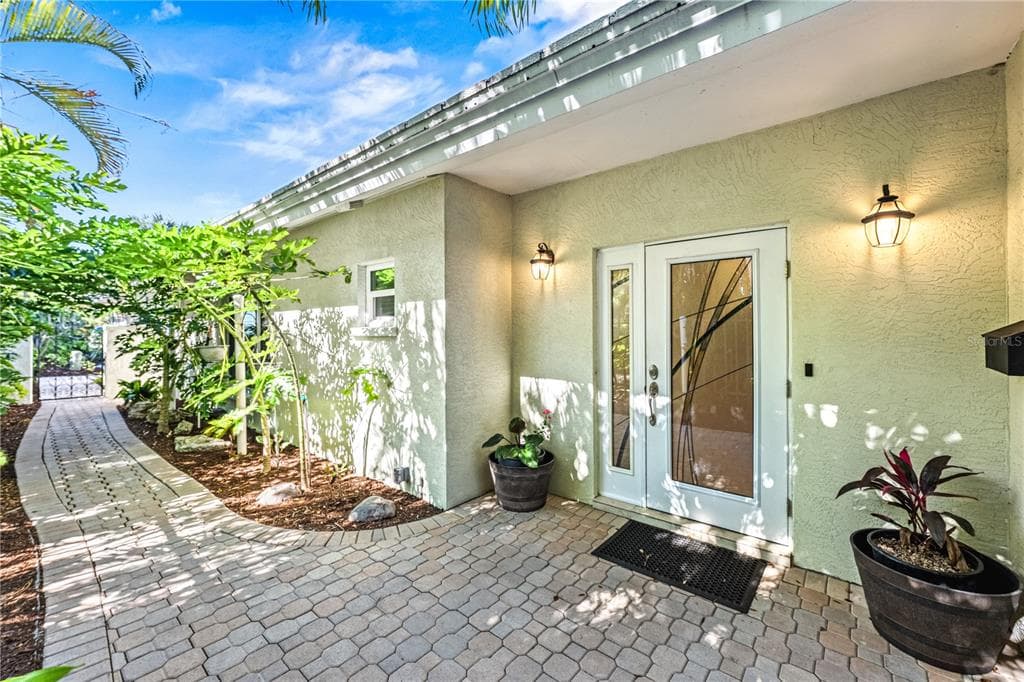 1320 MOONMIST DRIVE # B-11, SARASOTA, FL 34242