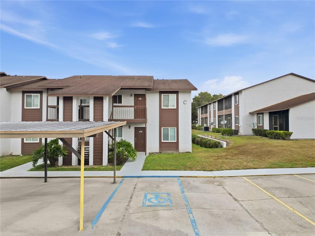 39132 COUNTY ROAD 54 # 2076, ZEPHYRHILLS, FL 33542