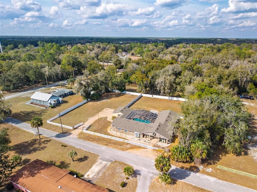 746 W WASHINGTON AVENUE W, LAKE HELEN, FL 32744