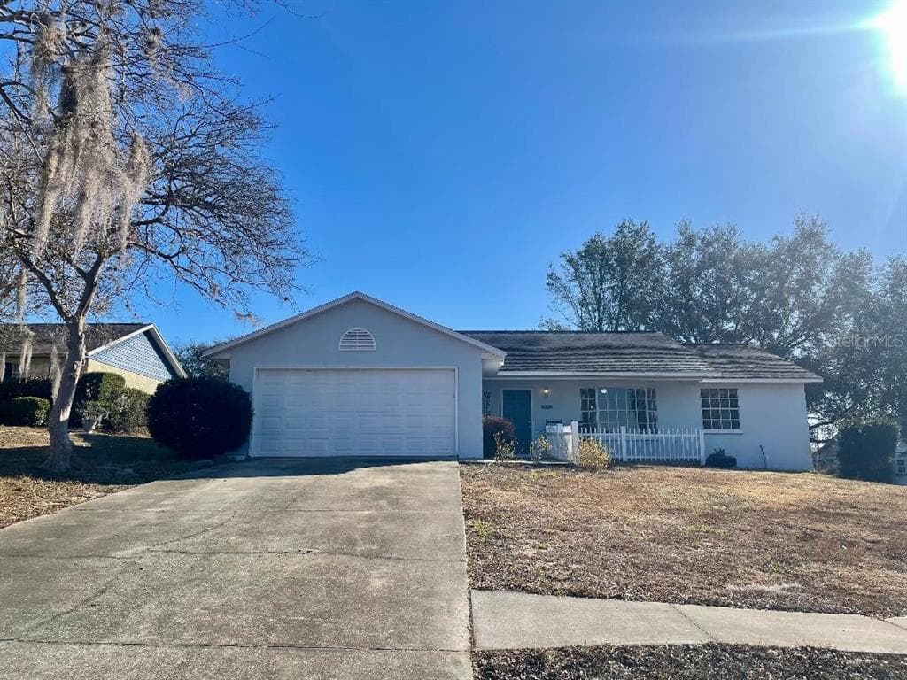 36422 BIRDIE COURT, GRAND ISLAND, FL 32735