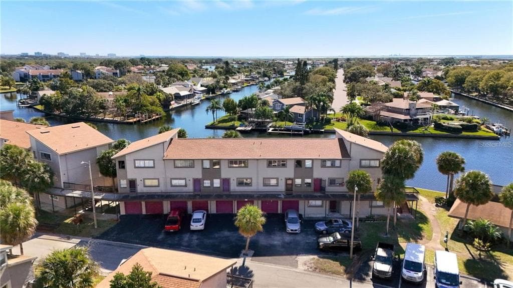 6315 NEWTOWN CIRCLE # 15B3, TAMPA, FL 33615