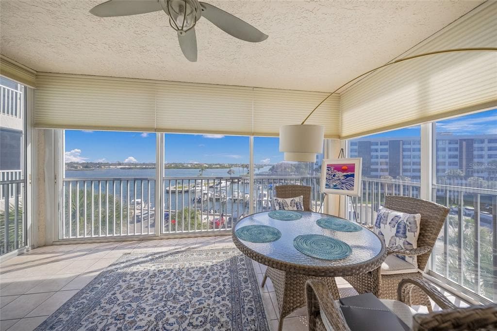 1260 DOLPHIN BAY WAY # 403, SARASOTA, FL 34242