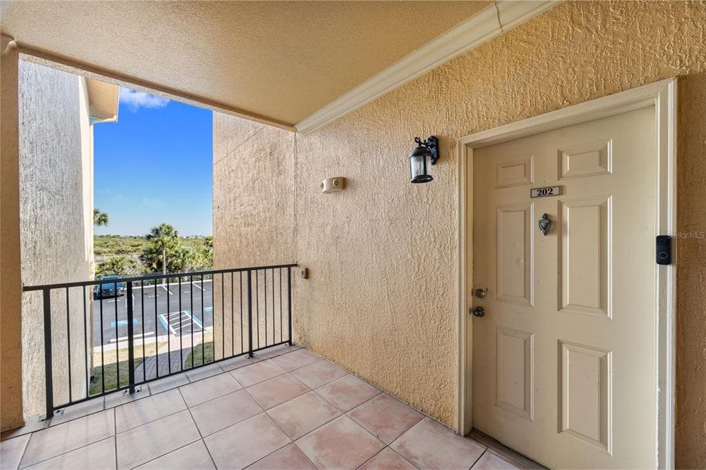 4305 BAYSIDE VILLAGE DRIVE # 202, TAMPA, FL 33615