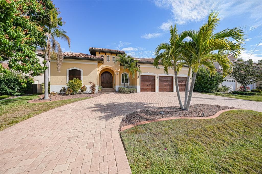 166 HIBISCUS DRIVE, PUNTA GORDA, FL 33950