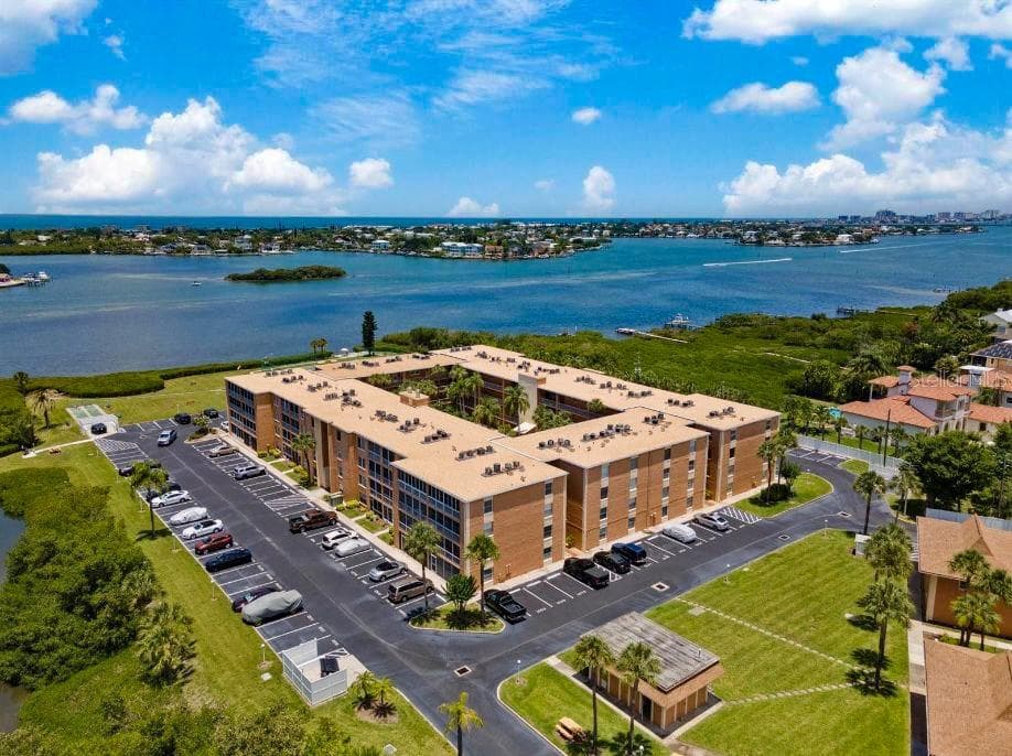 12760 INDIAN ROCKS ROAD # 1110, LARGO, FL 33774