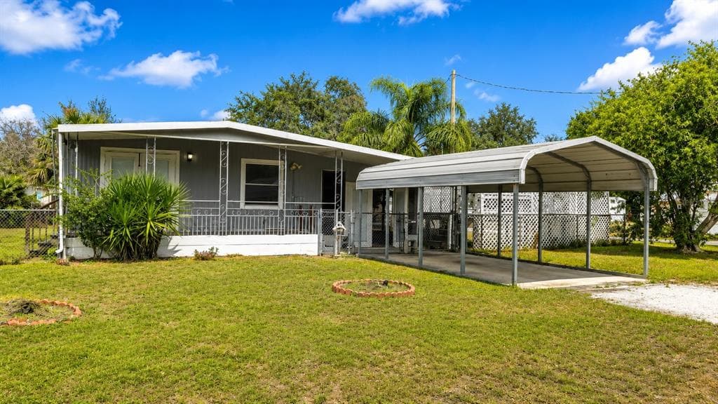 1158 CR 439, LAKE PANASOFFKEE, FL 33538