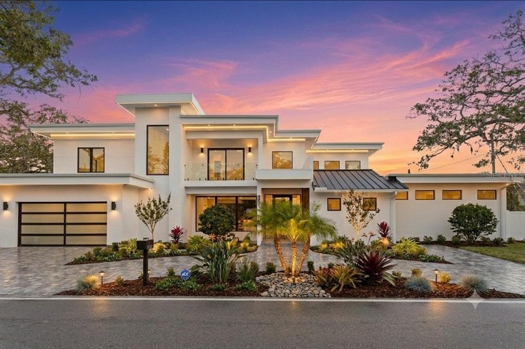 2089 ARLINGTON STREET, SARASOTA, FL 34239