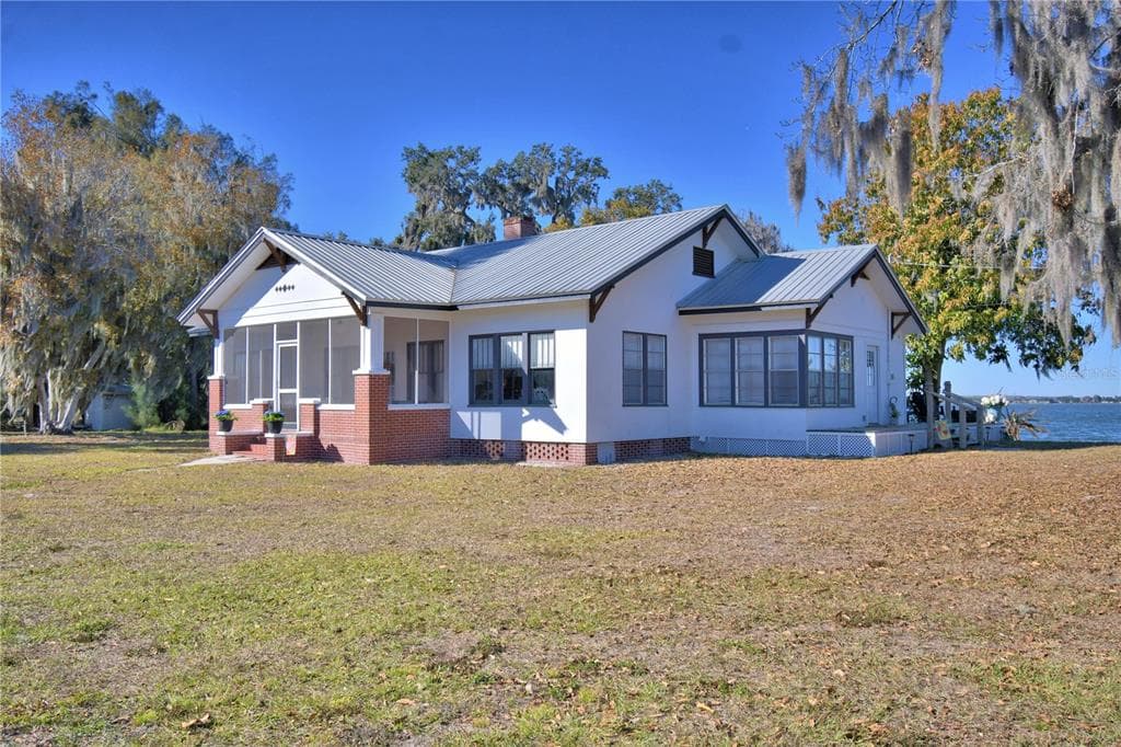 1173 S LAKE REEDY BOULEVARD, FROSTPROOF, FL 33843