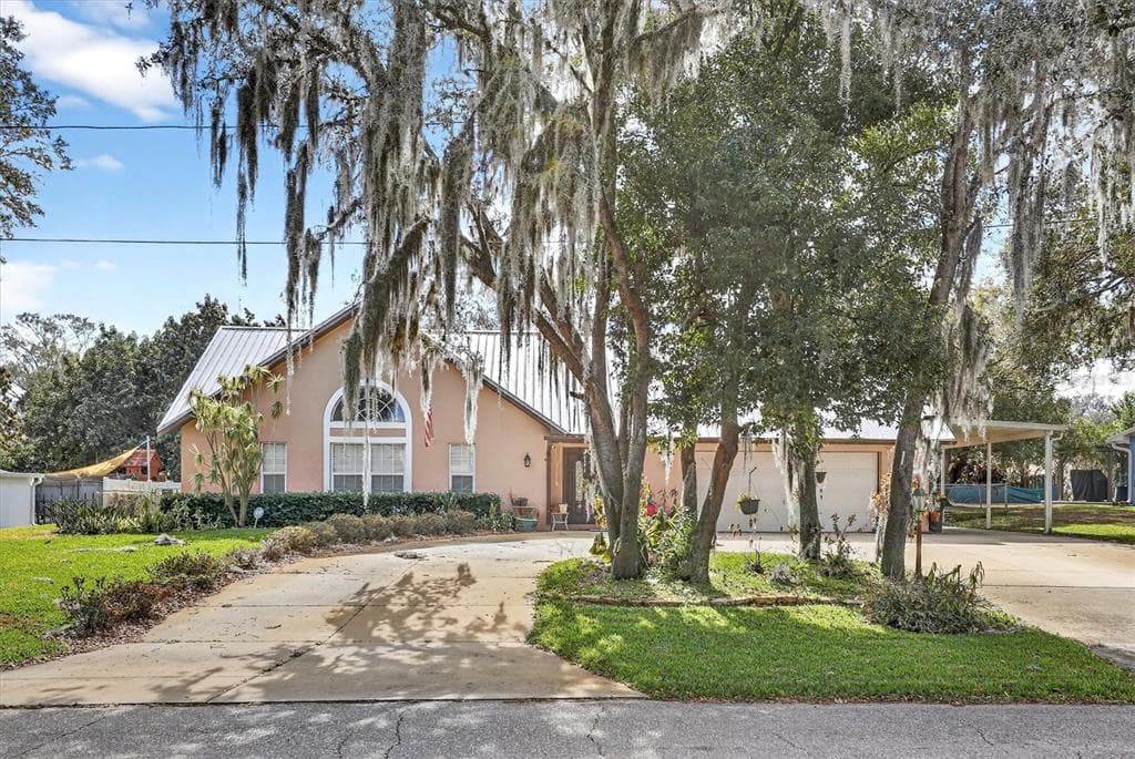 2725 W CHARING ROAD, AVON PARK, FL 33825