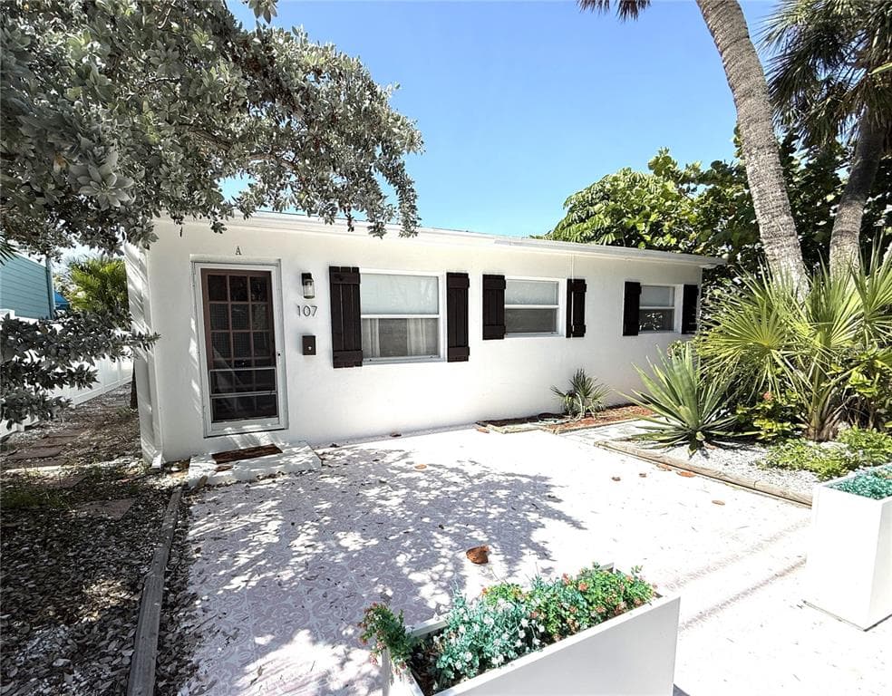 107 4TH AVENUE, ST PETE BEACH, FL 33706