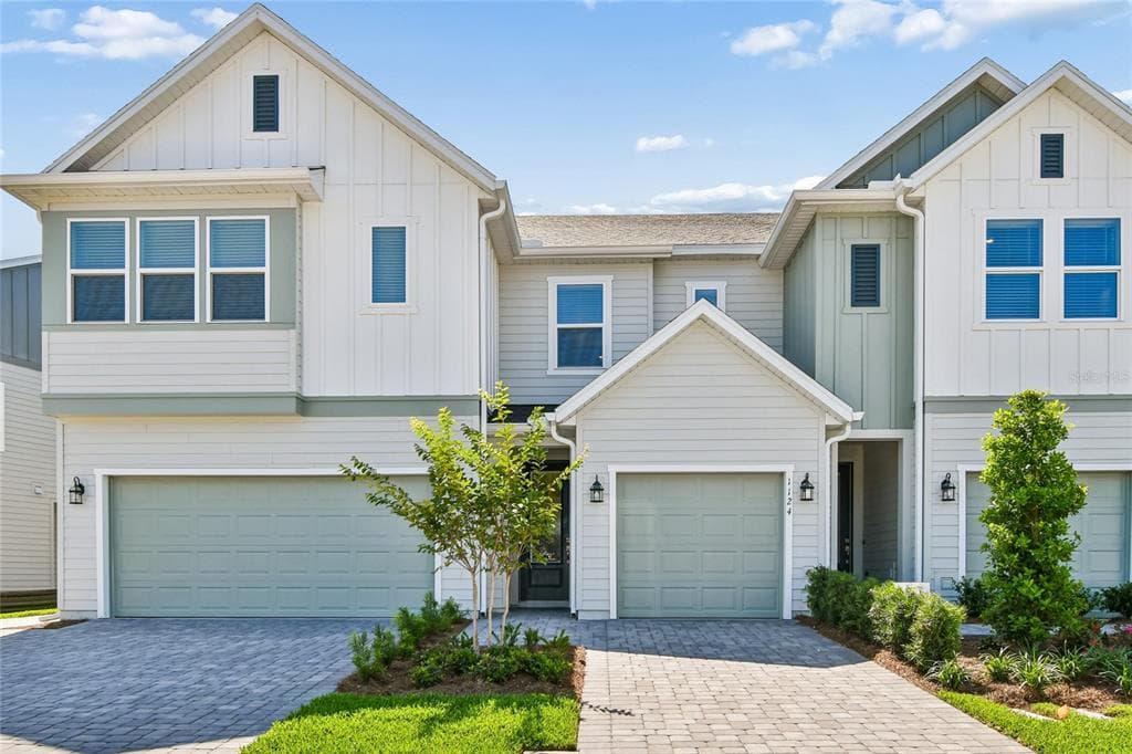 1124 WILD CREST LANE, DAYTONA BEACH, FL 32117