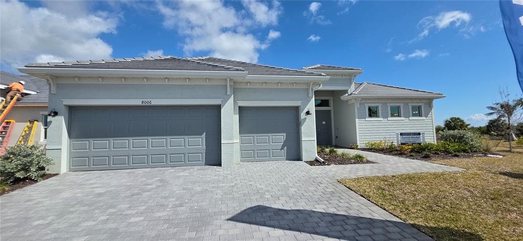 8006 LAKES EDGE LANE, PORT CHARLOTTE, FL 33981