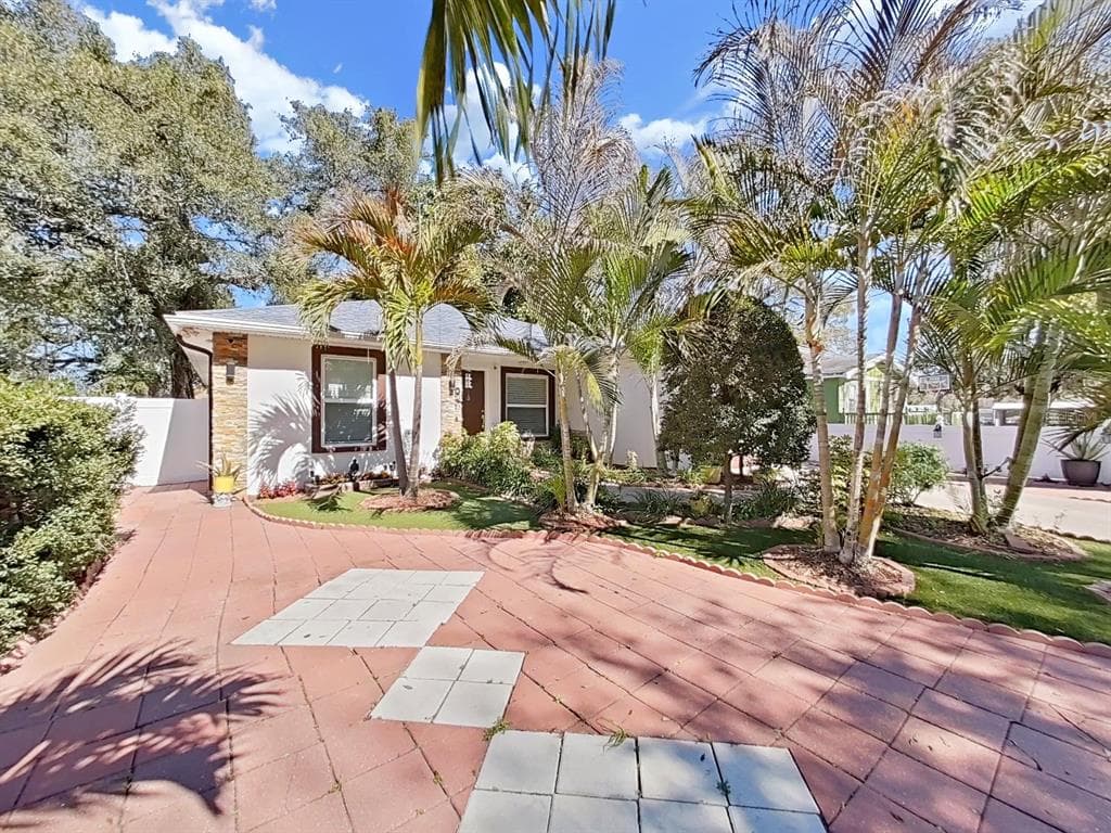 3306 E CHELSEA STREET, TAMPA, FL 33610