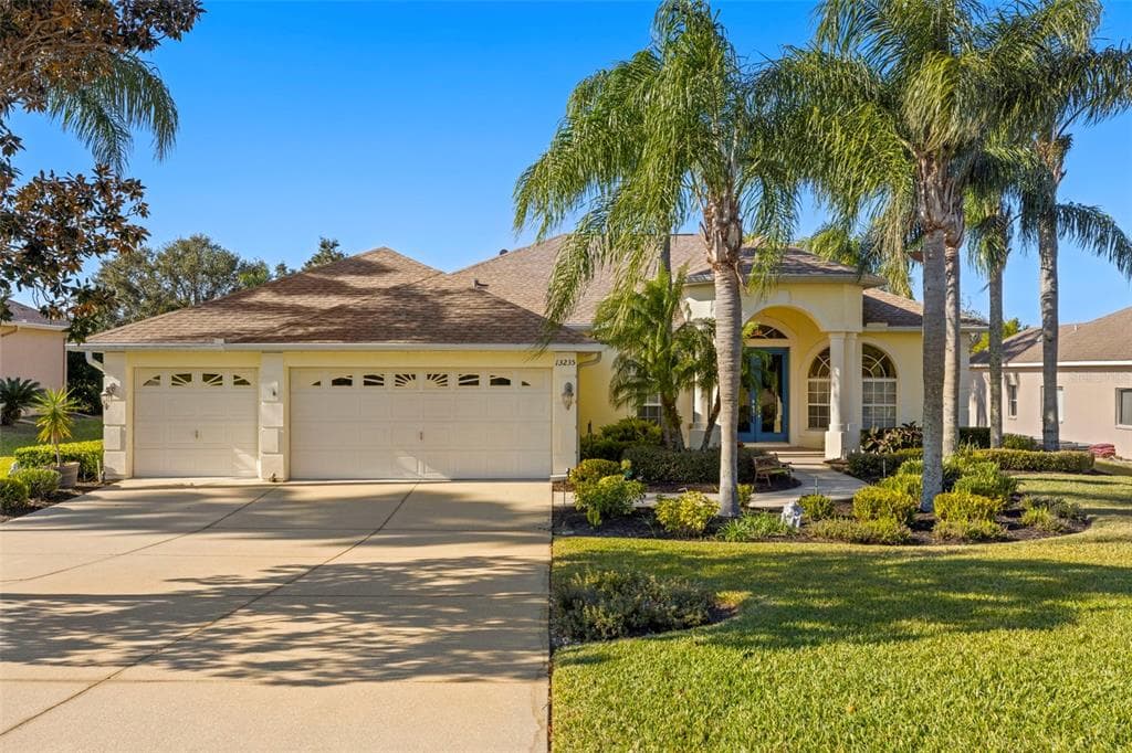 13235 LEGENDS TRAIL, DADE CITY, FL 33525