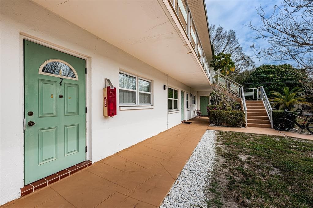 5955 18TH STREET N # 7, ST PETERSBURG, FL 33714