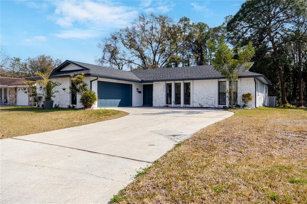 4876 SHELL STREAM BOULEVARD, NEW PORT RICHEY, FL 34652
