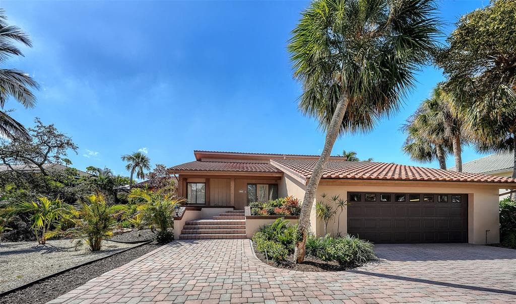 3131 BAYOU SOUND, LONGBOAT KEY, FL 34228