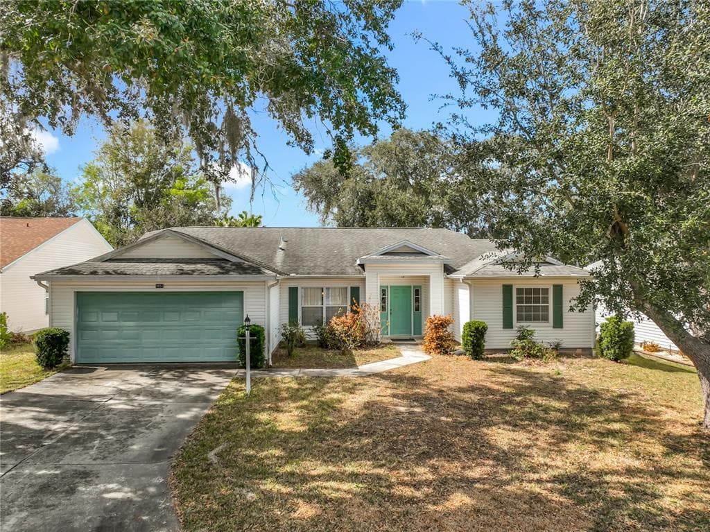 3850 PLANTATION BOULEVARD, LEESBURG, FL 34748