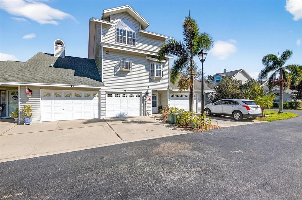 11722 CURRIE LANE # F2, LARGO, FL 33774