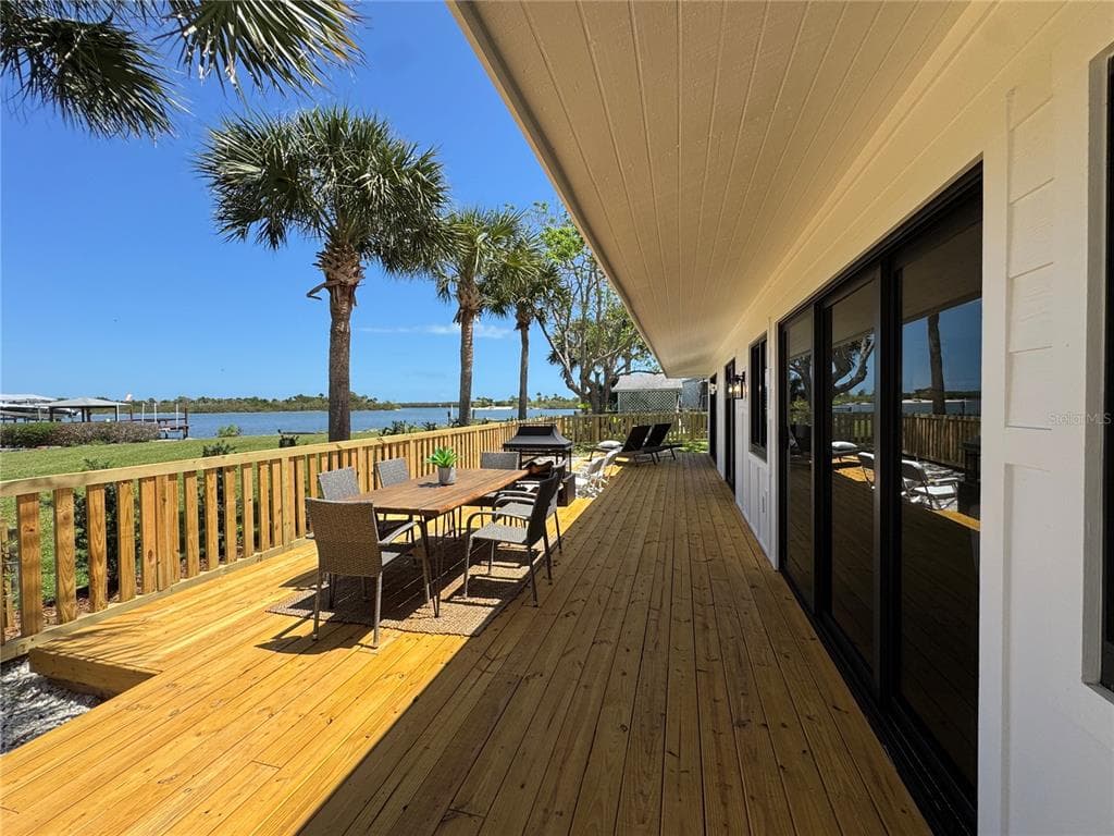 203 PARKWOOD LANE, EDGEWATER, FL 32132