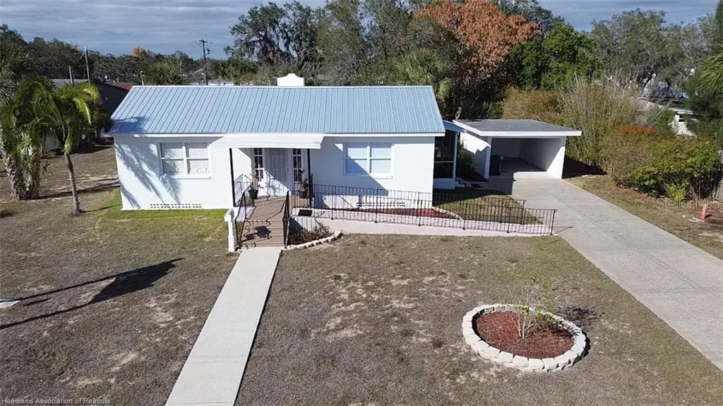 930 W MAIN STREET, AVON PARK, FL 33825