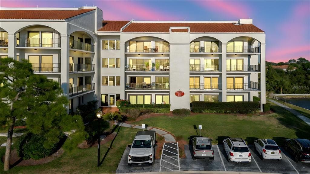 208 MARINER DRIVE # 208, TARPON SPRINGS, FL 34689