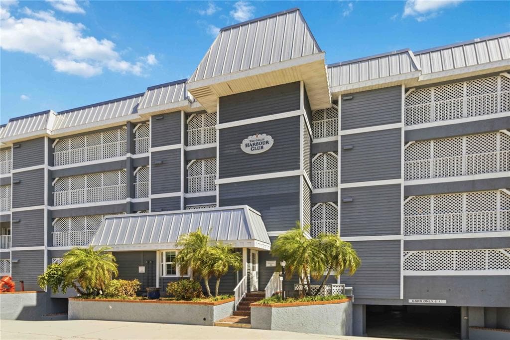 905 N HARBOR CITY BOULEVARD # 204, MELBOURNE, FL 32935