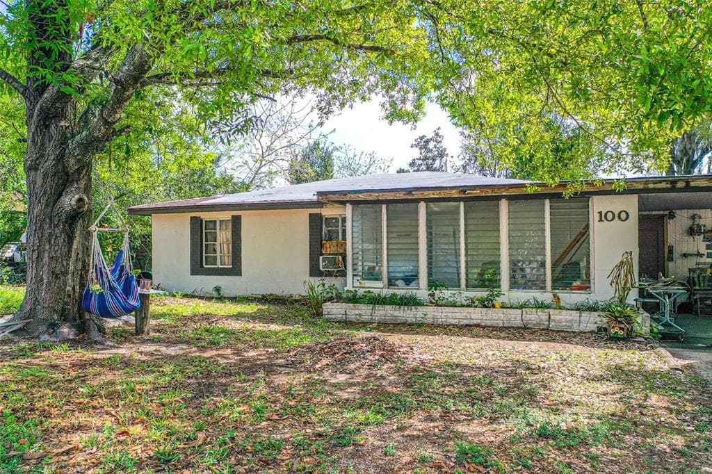 100 N SELF AVENUE, AVON PARK, FL 33825