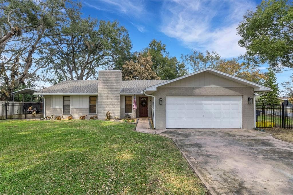 1522 ECKART DRIVE, WINTER HAVEN, FL 33881
