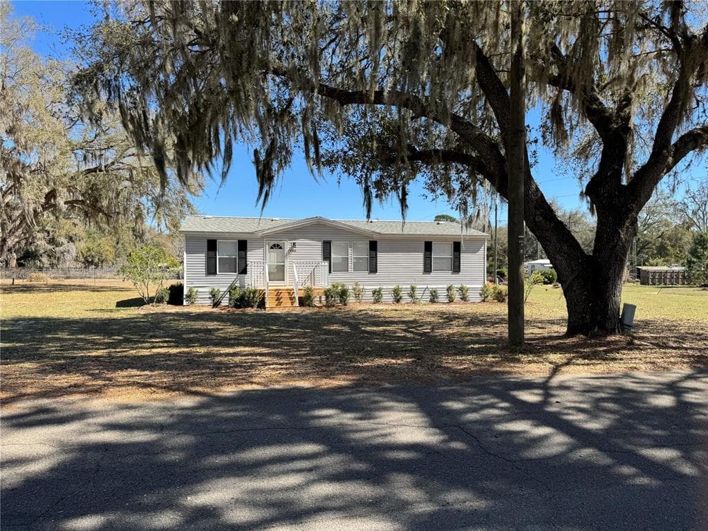 5525 W EVANS STREET, COLEMAN, FL 33521