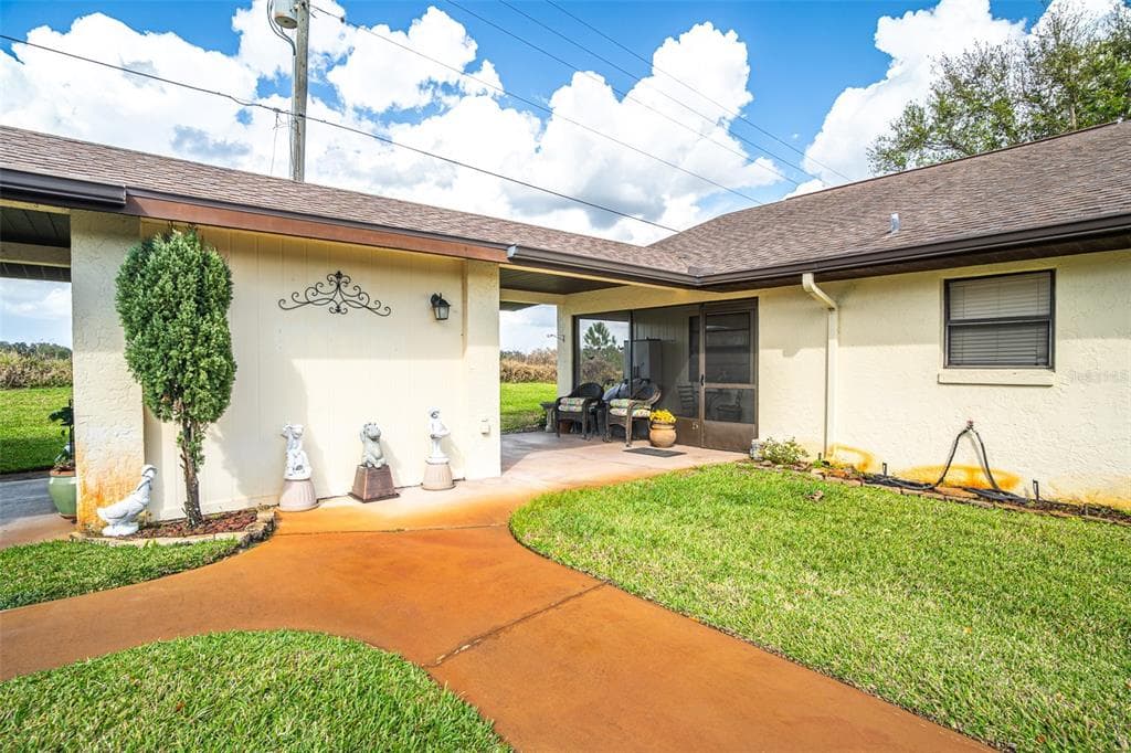 15 CHARLTON DRIVE # 15, LAKE PLACID, FL 33852