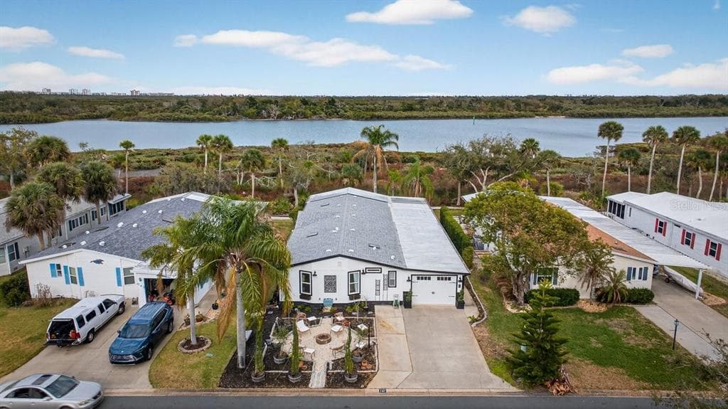 747 NAVIGATORS WAY, EDGEWATER, FL 32141