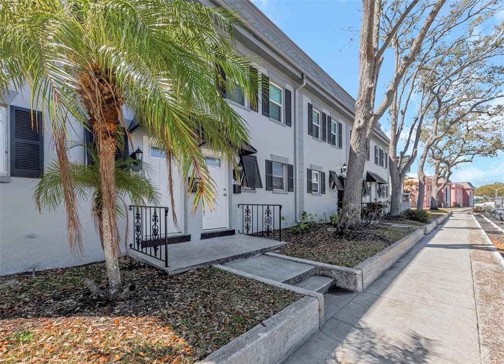 6976 SUNSET DRIVE S # 6976, ST PETERSBURG, FL 33707