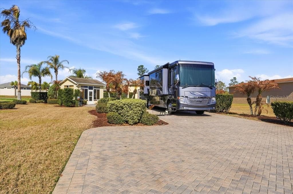 326 NOLANE LANE, POLK CITY, FL 33868