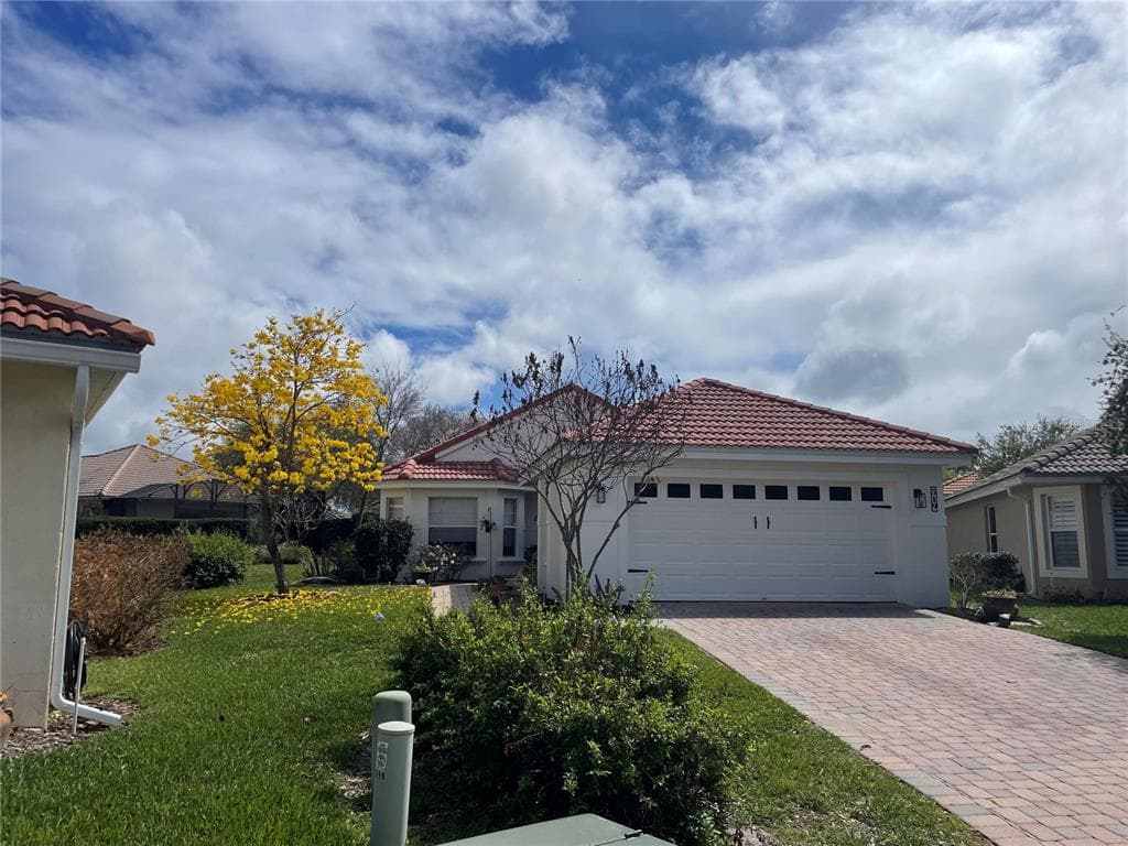 319 NIBLICK CIRCLE, WINTER HAVEN, FL 33881