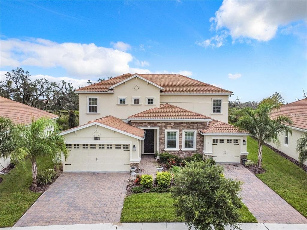 8886 FALLEN OAK DRIVE, DAVENPORT, FL 33896
