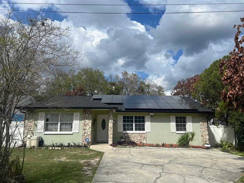4912 E SERENA DRIVE, TAMPA, FL 33617