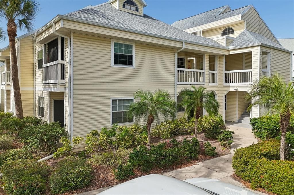 6915 STONES THROW CIRCLE N # 3106, ST PETERSBURG, FL 33710