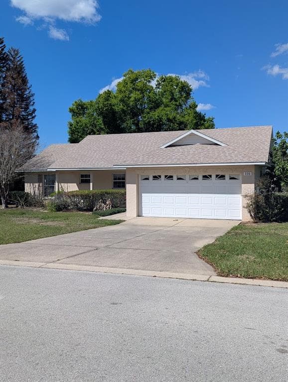 108 TWIN LAKE CIRCLE, UMATILLA, FL 32784
